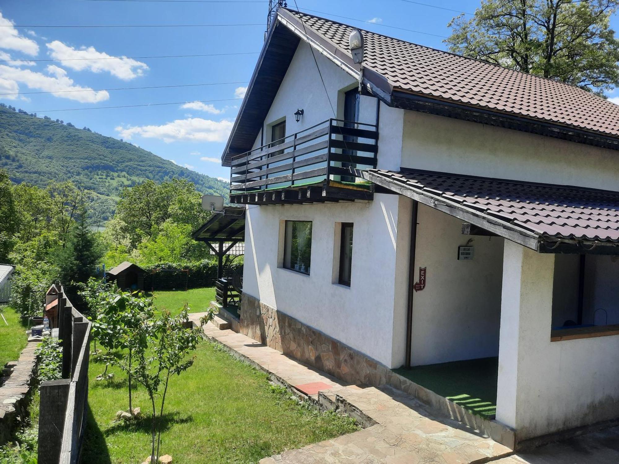 Vila Roxana Pangarati Exteriör bild