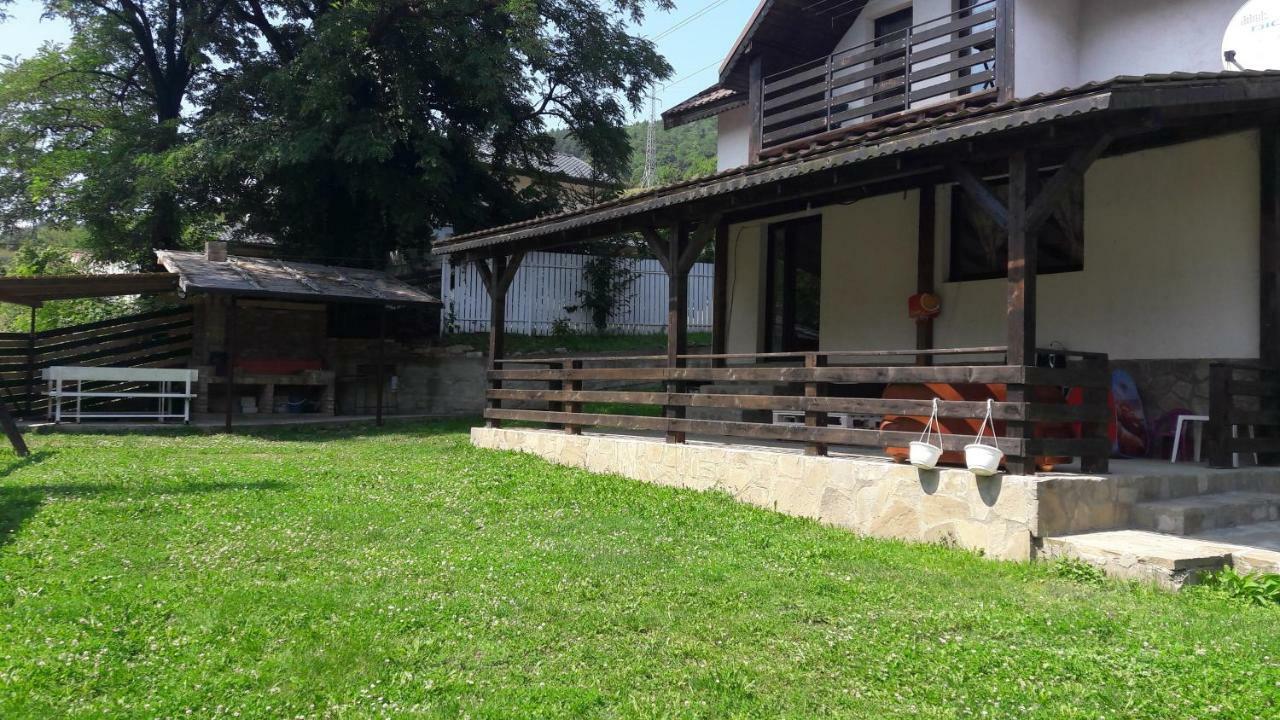 Vila Roxana Pangarati Exteriör bild
